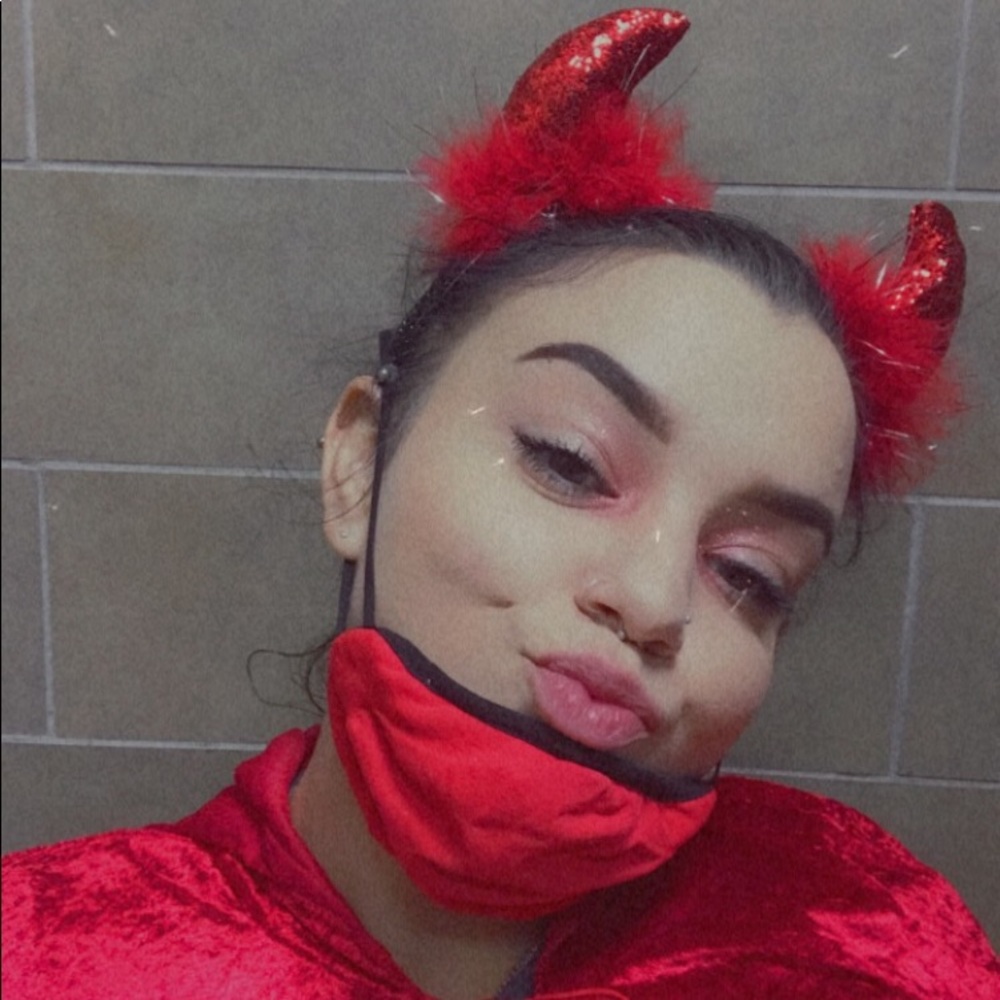 Meet your Posher, Amber